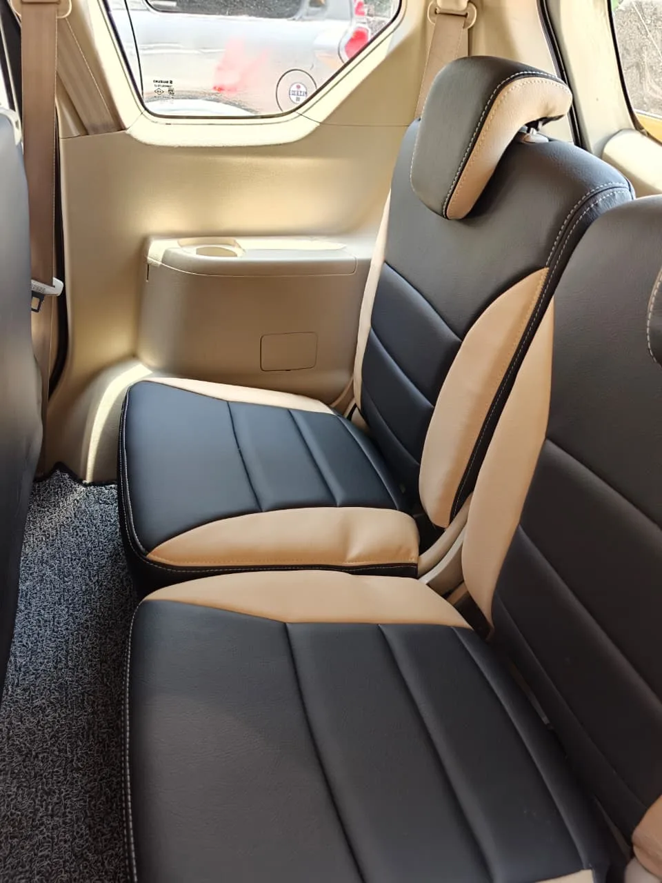 Maruti Ertiga taxi service in Kanyakumari — Interior Rear