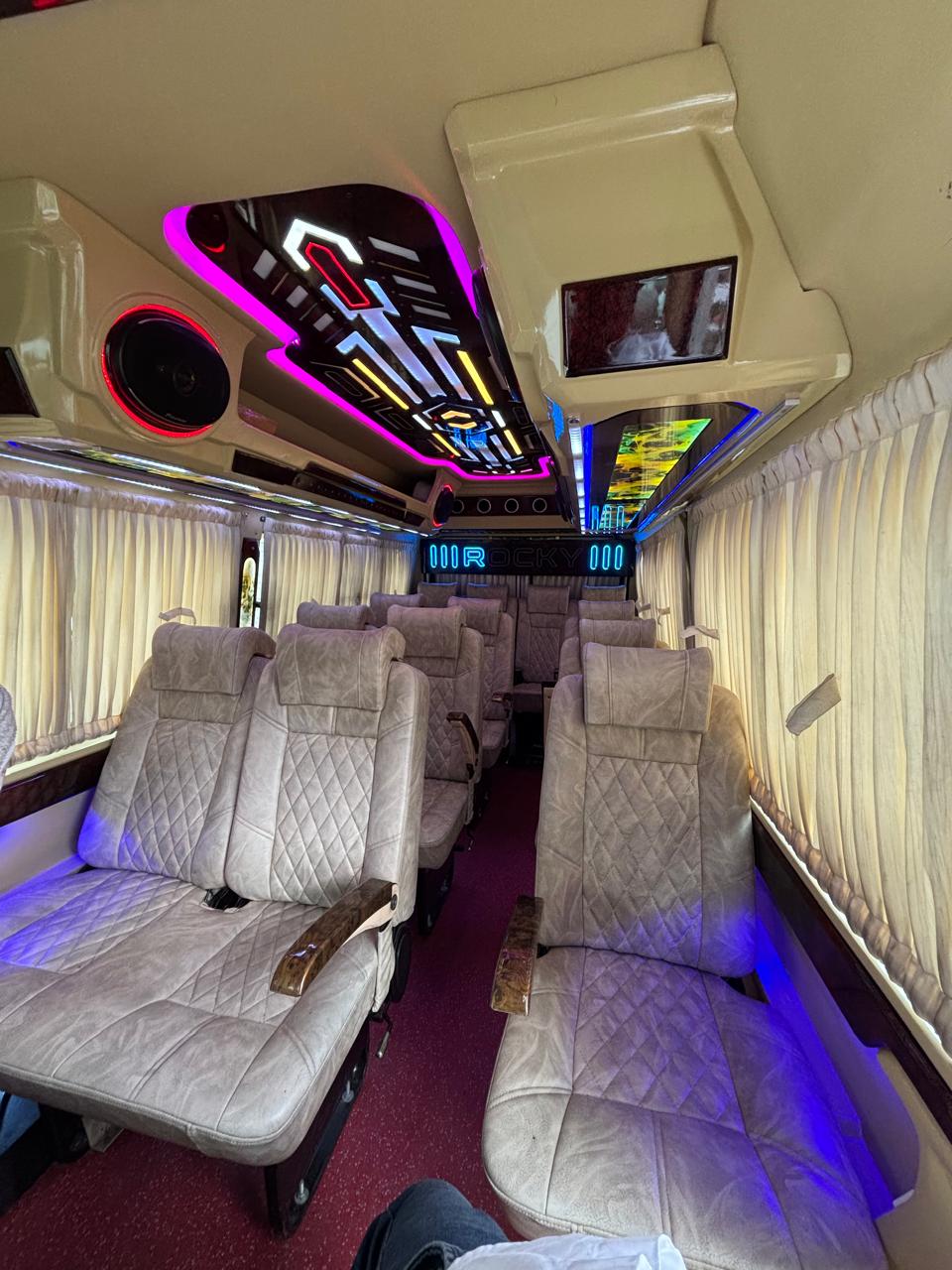 Tempo Traveller — Interior
