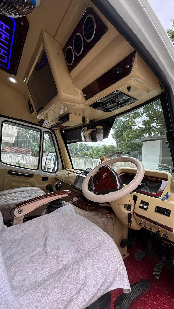 Tempo Traveller taxi service in Kanyakumari — Interior3